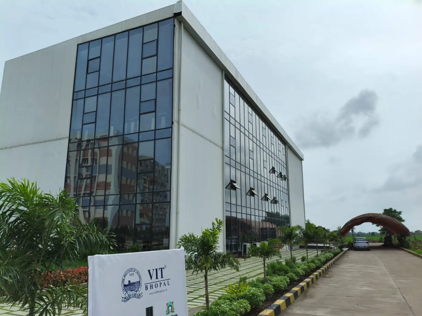 VIT Bhopal Campus photo 7